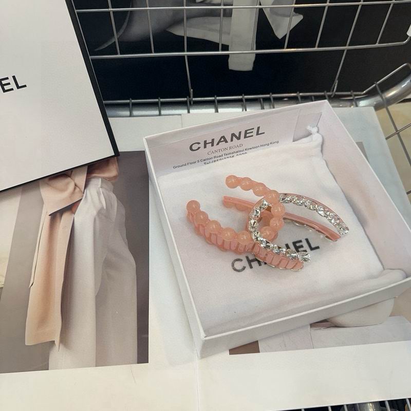 Chanel Hair grab clip hh46